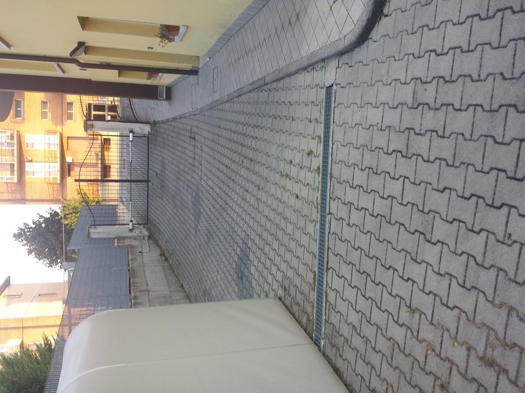 פררה Adelphi Room & Breakfast מראה חיצוני תמונה