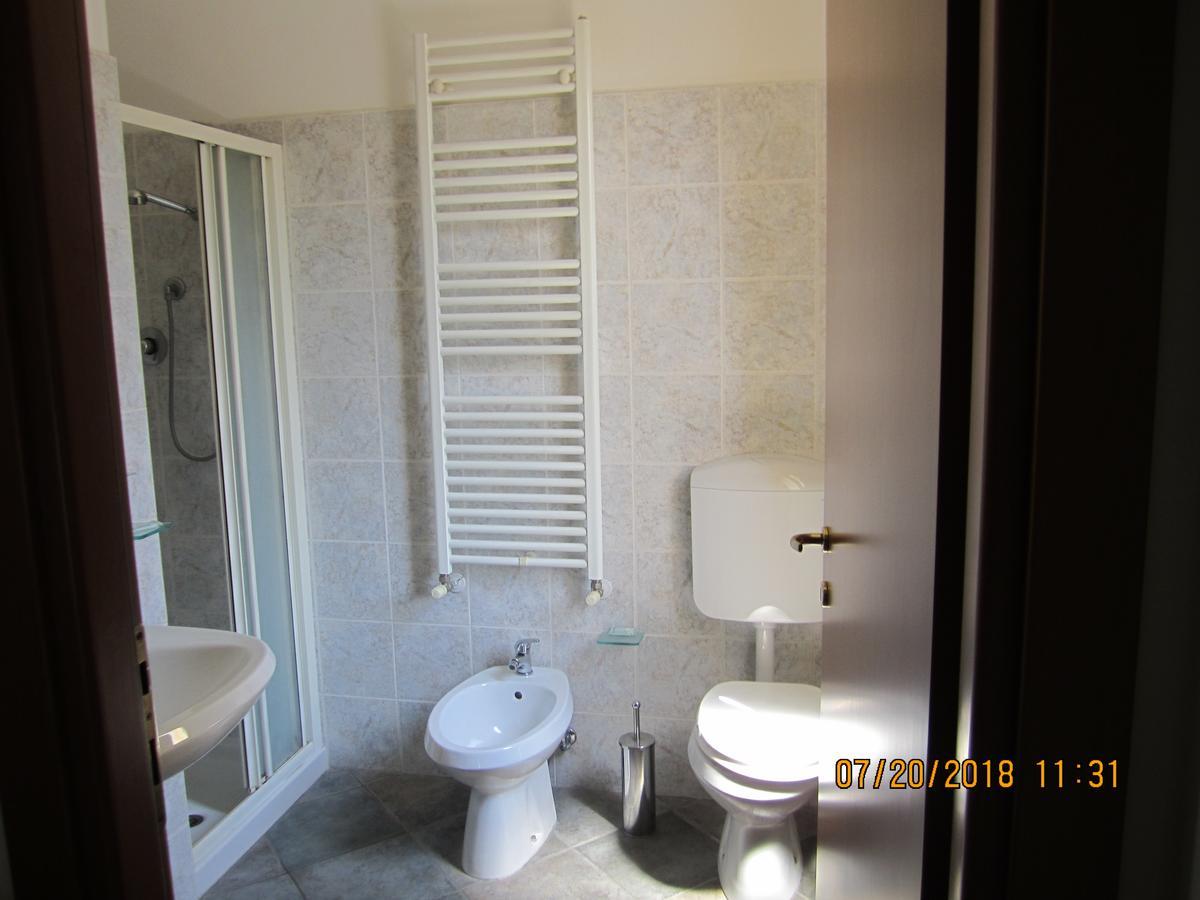 פררה Adelphi Room & Breakfast מראה חיצוני תמונה
